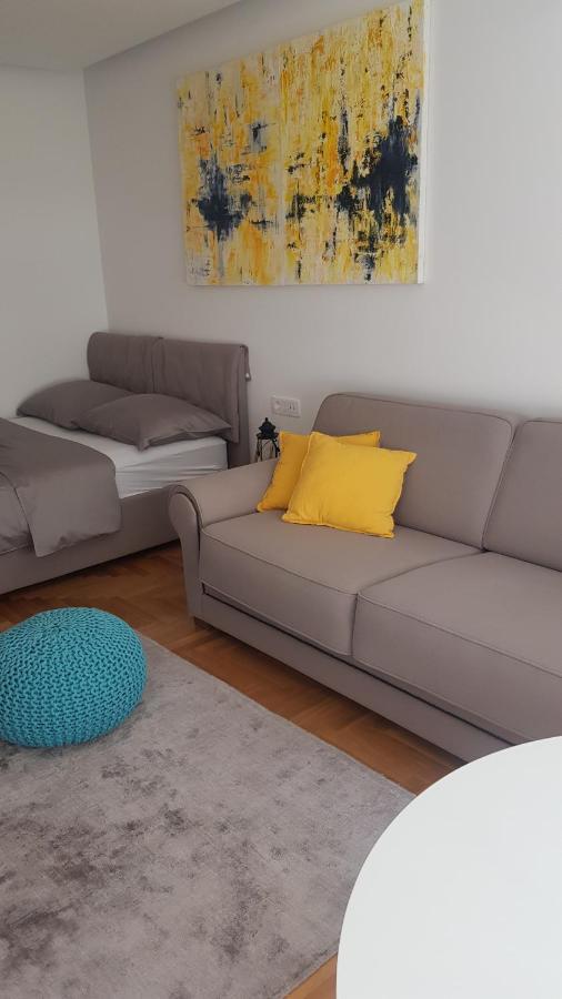 S & F Zagreb Apartman Bagian luar foto