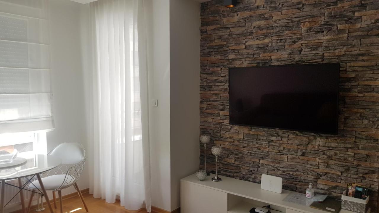 S & F Zagreb Apartman Bagian luar foto