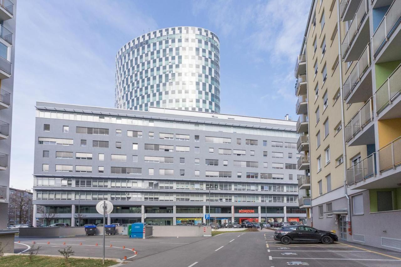 S & F Zagreb Apartman Bagian luar foto
