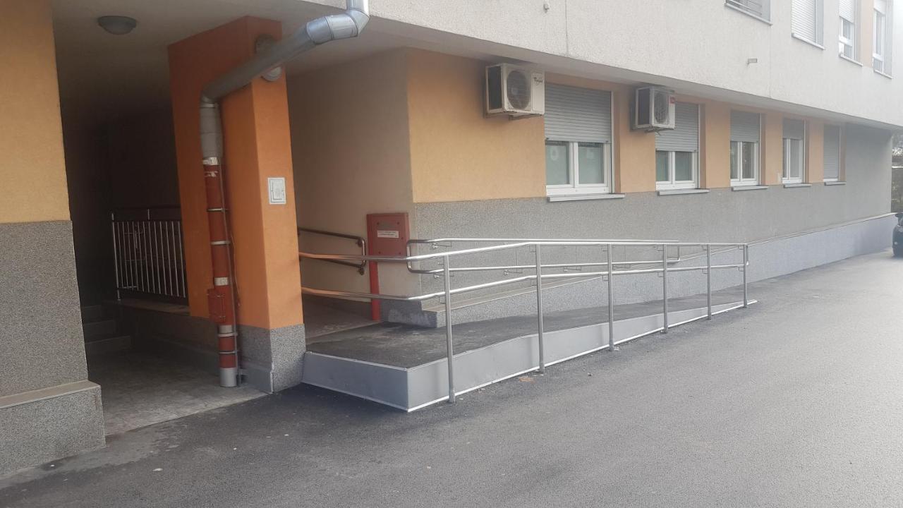 S & F Zagreb Apartman Bagian luar foto
